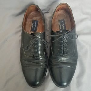 Mens leather dress shoes